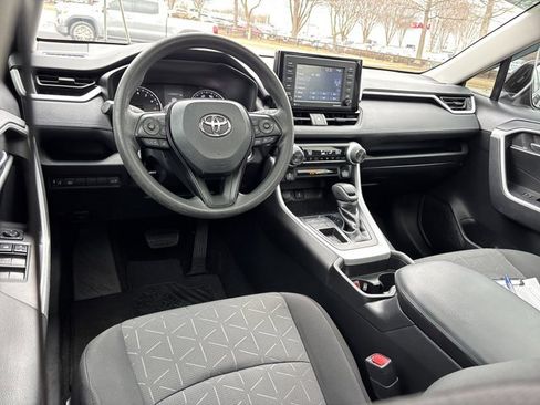 Used 2021 Toyota RAV4 XLE w/ Convenience Package image 17