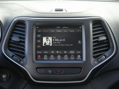 Used 2019 Jeep Cherokee Trailhawk w/ Cold Weather Group image 40