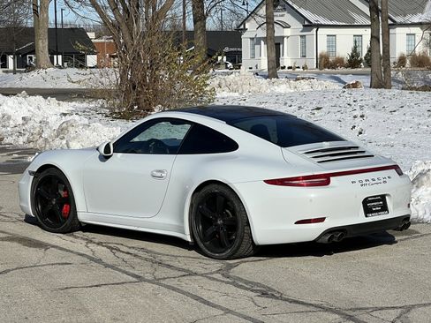 Certified 2015 Porsche 911 Carrera 4S image 3