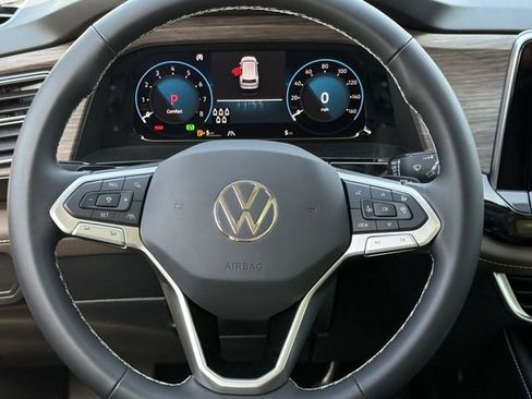 New 2026 Volkswagen Atlas SEL image 9