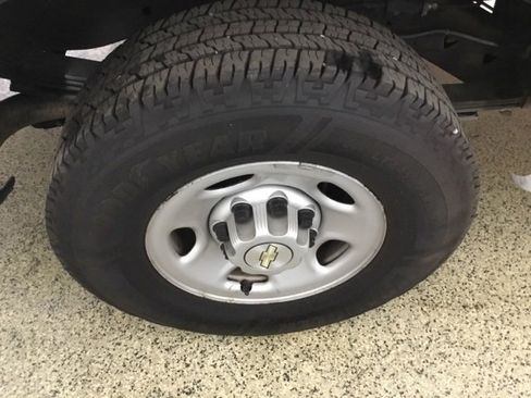 Used 2022 Chevrolet Express 2500 Extended w/ Driver Convenience Package image 16