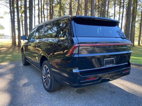 New 2025 Lincoln Navigator L Black Label image 5