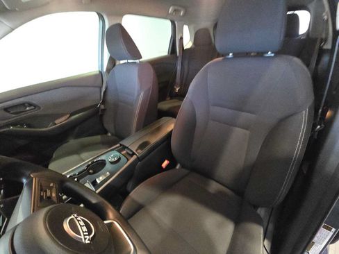 Used 2023 Nissan Rogue S AWD/4WD image 5