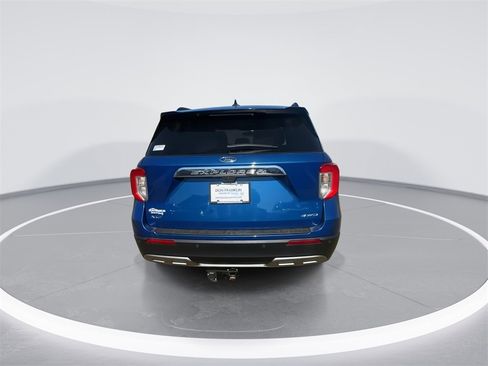 Used 2023 Ford Explorer XLT w/ Equipment Group 202A image 7