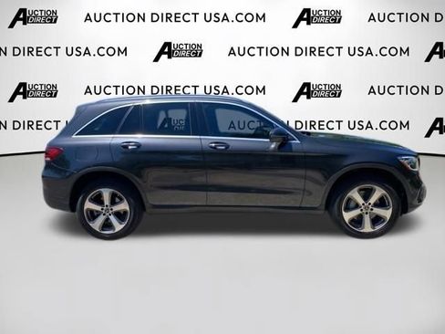 Used 2021 Mercedes-Benz GLC 300 4MATIC image 21