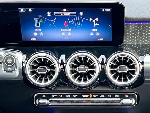 Certified 2026 Mercedes-Benz GLB 250 4MATIC image 28