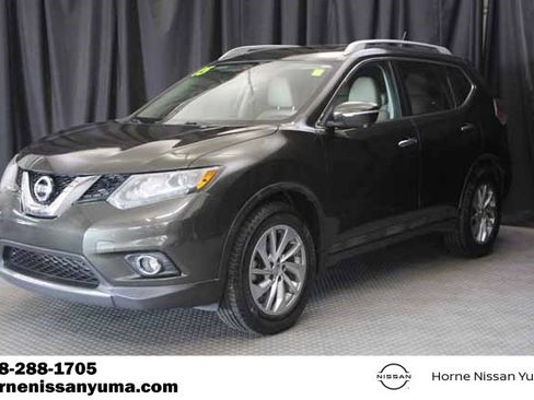 Used 2015 Nissan Rogue SL w/ SL Premium Package image 3