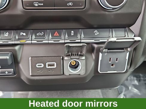 Used 2024 Chevrolet Silverado 2500 Custom w/ Custom Value Package image 17