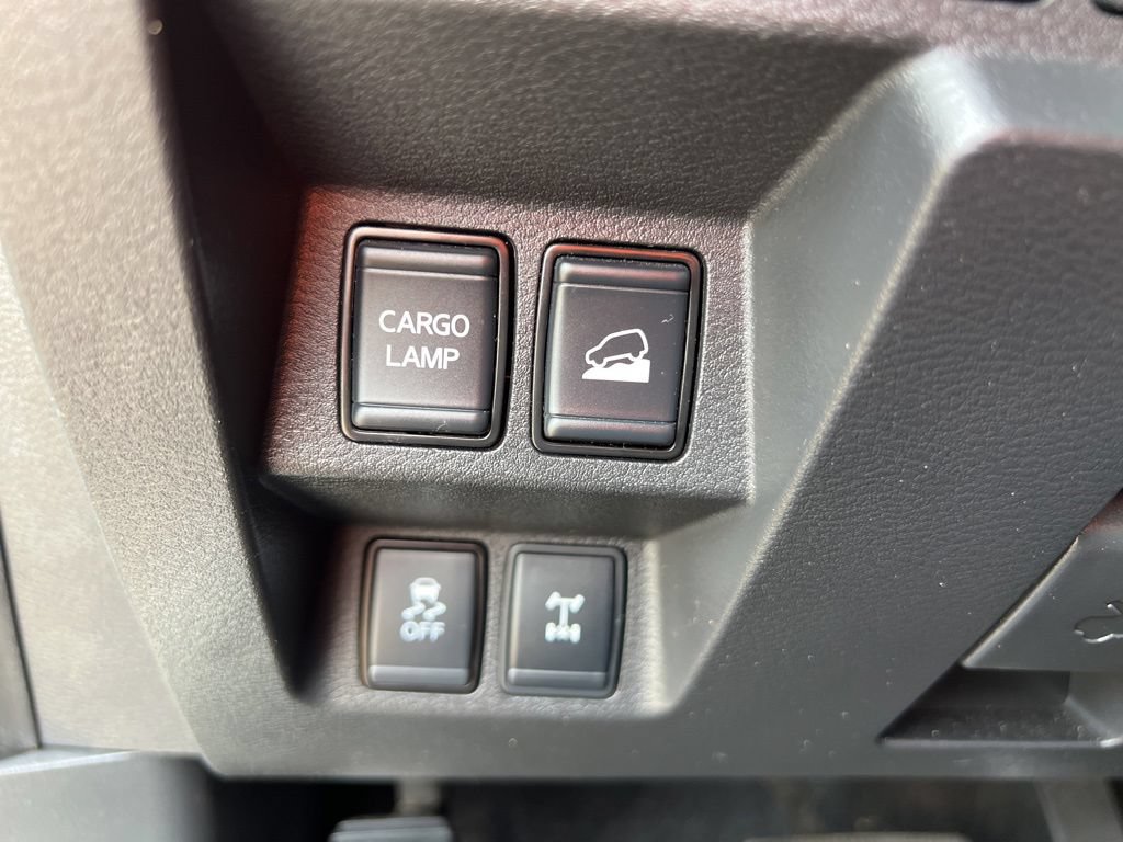 Used 2023 Nissan Frontier PRO-4X w/ Tow Package AWD/4WD image 35