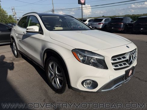 Used 2018 Mercedes-Benz GLA 250 4MATIC image 4