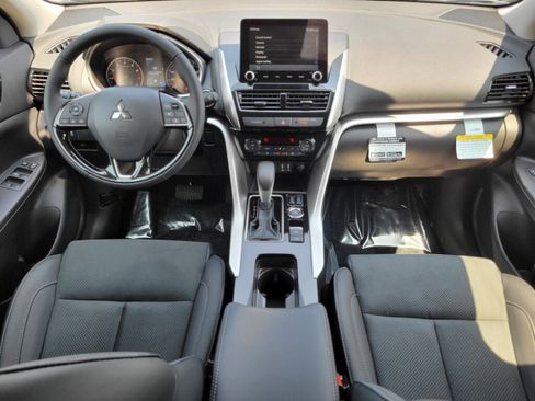 New 2025 Mitsubishi Eclipse Cross SE image 12