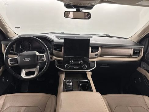 Used 2024 Ford Expedition Limited RWD image 15