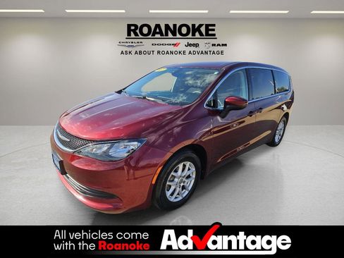Used 2017 Chrysler Pacifica Touring FWD image 7