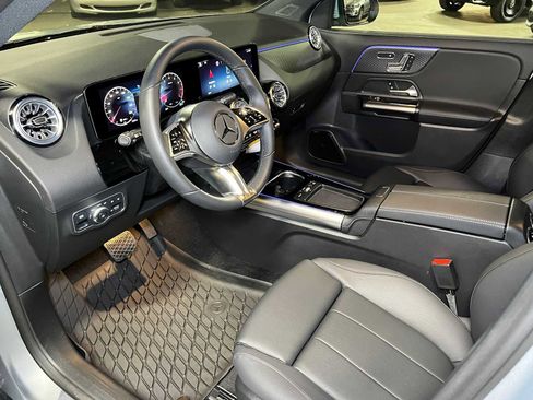 Used 2025 Mercedes-Benz GLA 250 4MATIC image 24