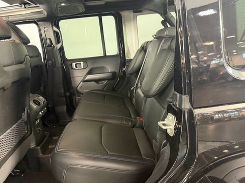 Used 2024 Jeep Wrangler High Altitude image 24