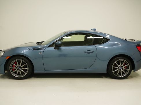 Used 2018 Subaru BRZ Limited w/ 50th Anniversary Edition image 7