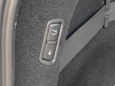 Used 2017 Maserati Levante S AWD/4WD image 18