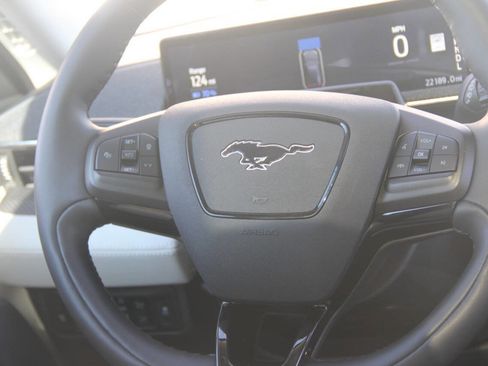 Certified 2022 Ford Mustang Mach-E Premium image 14