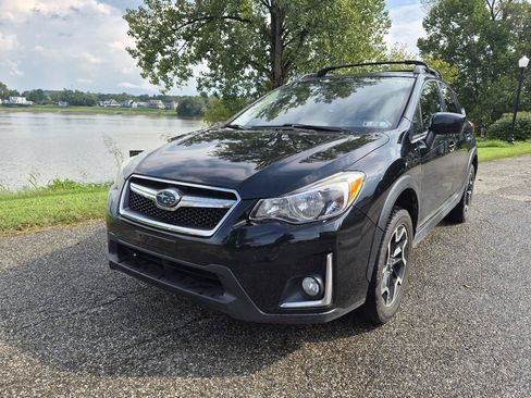 Used 2017 Subaru Crosstrek 2.0i Premium AWD/4WD image 1