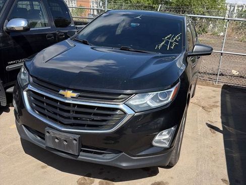 Used 2018 Chevrolet Equinox LS AWD/4WD image 2