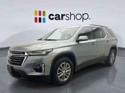 Used 2023 Chevrolet Traverse LT