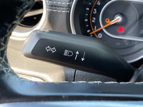 Used 2020 Jeep Gladiator Overland w/ Popular Equipment Package image 20