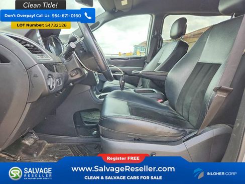 Used 2014 Dodge Grand Caravan SXT FWD image 9