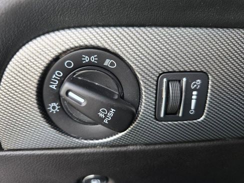 Used 2020 Dodge Durango R/T w/ Technology Group image 29