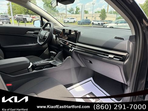 New 2026 Kia Sportage LX w/ LX Convenience Package AWD/4WD image 12