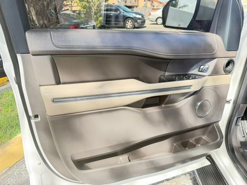 Used 2021 Ford Expedition Max XLT RWD image 41
