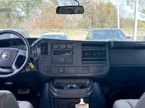 New 2025 Chevrolet Express 3500 w/ Power Convenience Package image 37