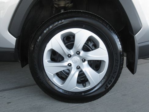 Certified 2025 Toyota RAV4 LE image 25