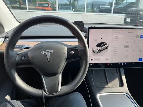 Used 2023 Tesla Model Y Long Range AWD/4WD image 10