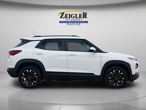 Used 2023 Chevrolet TrailBlazer LT FWD image 8