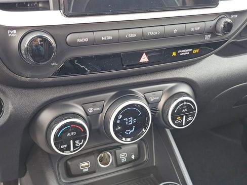 Used 2026 Hyundai Venue SEL image 24