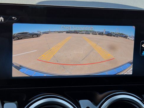 Used 2025 Mercedes-Benz GLA 250 image 28