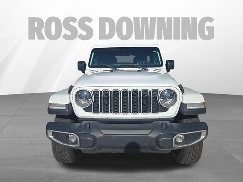 Used 2024 Jeep Wrangler Unlimited Sahara AWD/4WD image 2