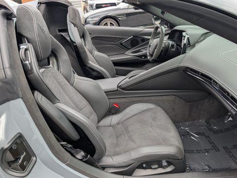 Used 2025 Chevrolet Corvette E-Ray AWD/4WD image 11
