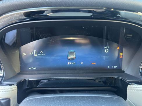 New 2026 Lincoln Corsair Premiere image 13