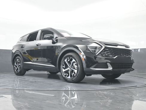 Used 2025 Kia Sportage EX image 64