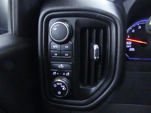 Used 2022 Chevrolet Silverado 1500 Custom Trail Boss w/ LPO, Dark Essentials Package image 19