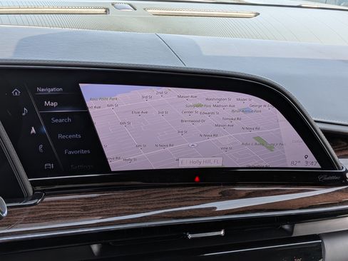 Certified 2023 Cadillac Escalade Sport Platinum AWD/4WD image 32