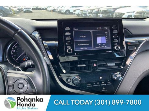 Used 2023 Toyota Camry SE image 5