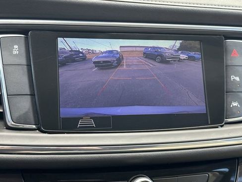 Used 2020 Buick Enclave Premium w/ Sun and Sites Package image 23