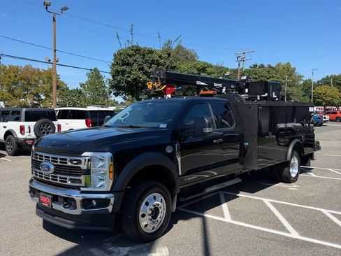 New 2026 Ford F550 4x4 Supercab Super Duty w/ XLT Value Package image 2