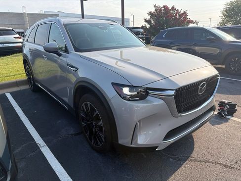 Used 2026 MAZDA CX-90 Plug-In Hybrid w/ Premium Plus AWD/4WD image 2