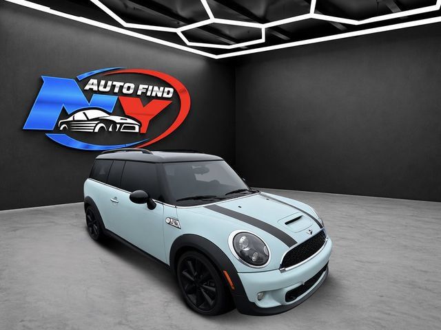 Used 2012 MINI Cooper Clubman S w/ Sport Pkg FWD image 2