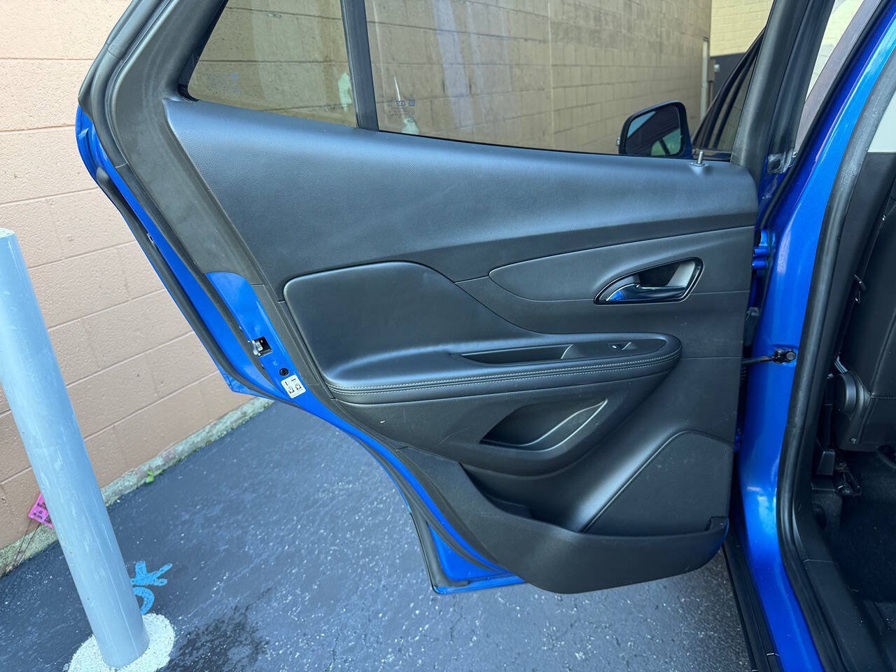 Used 2018 Buick Encore Preferred FWD image 19