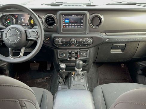 Used 2023 Jeep Wrangler Unlimited AWD/4WD image 11