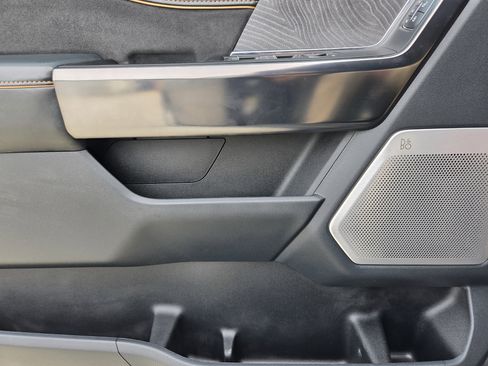 Certified 2021 Ford F150 Platinum w/ Equipment Group 701A High image 17